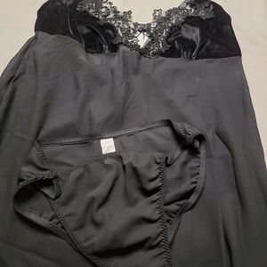 Delta Burke Black Satin Chemise with Lace Trim and Matching Bikini